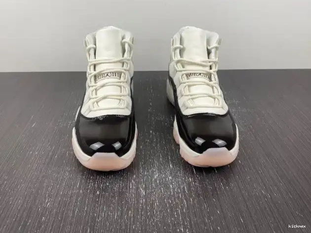 Cheap MAX AR0715-101 Jordan Neapolitan WMNS Air 11 0531